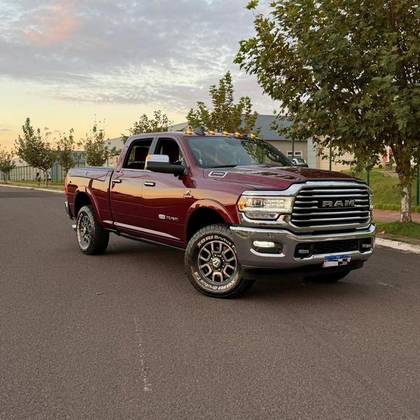 RAM 3500 6.7 I6 TURBO DIESEL LIMITED LONGHORN CD 4X4  AUTOMÁTICO